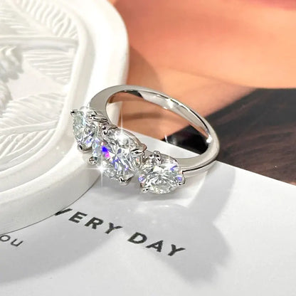 4CT Moissanite Ring - Maison Novaire
