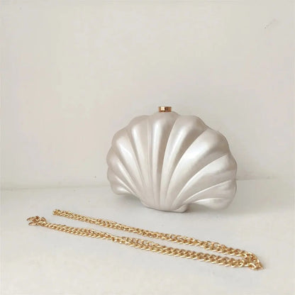 Acrylic Shell Ladies Clutch Purse. - Maison Novaire #