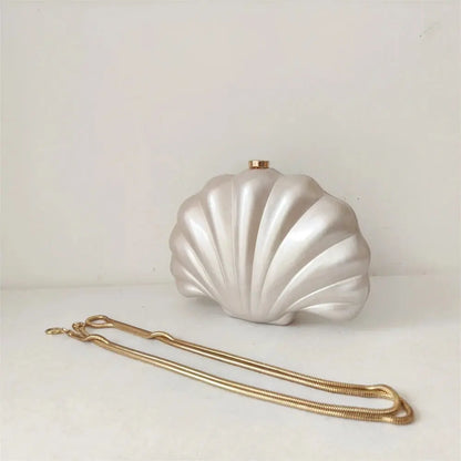 Acrylic Shell Ladies Clutch Purse. - Maison Novaire #