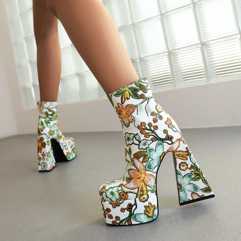 Flower Chunky Heel Boots - Maison Novaire #