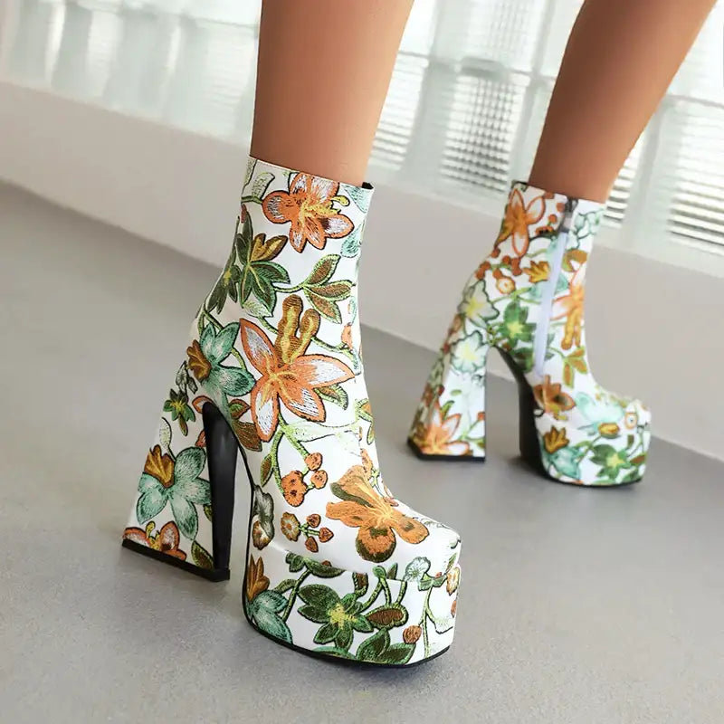 Flower Chunky Heel Boots - Maison Novaire #