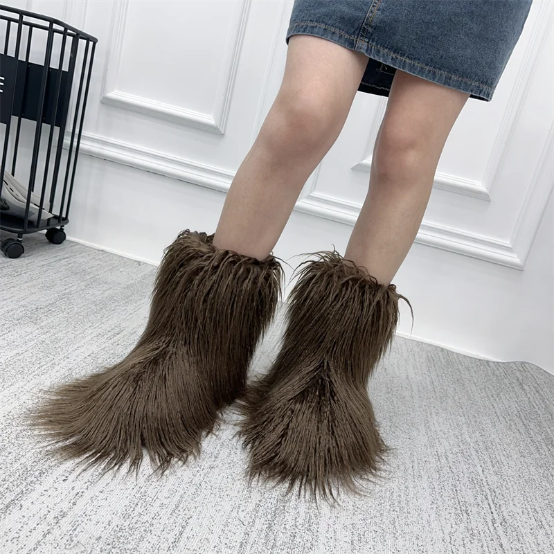 Fur Snow Boots for Winter. - Maison Novaire