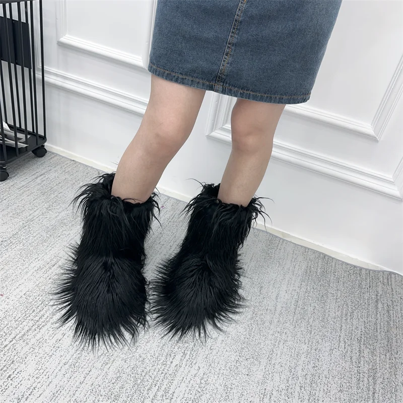 Fur Snow Boots for Winter. - Maison Novaire