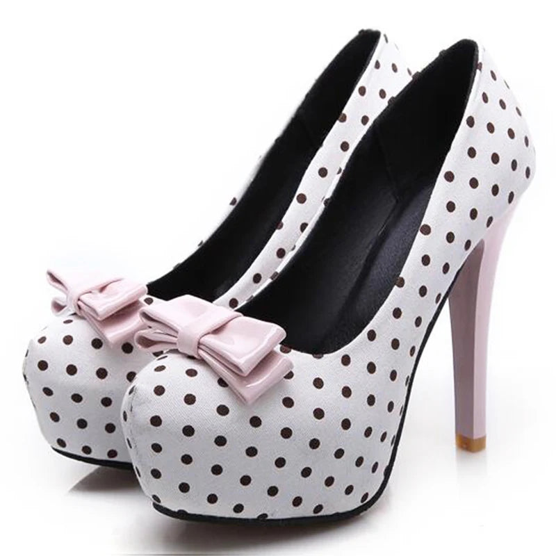 Polka Dot Bow Round Toe Pumps