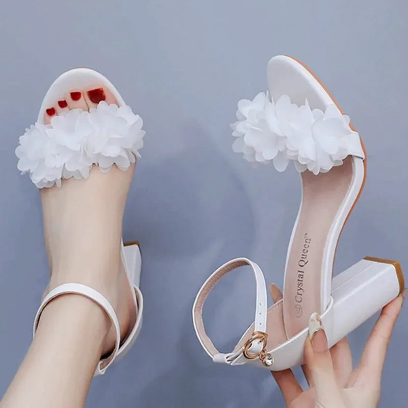 Lady Round Head Square Heel Thick Heel Shoes. Shallow Mouth. - Maison Novaire