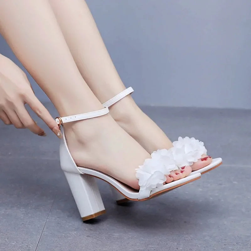 Lady Round Head Square Heel Thick Heel Shoes. Shallow Mouth. - Maison Novaire