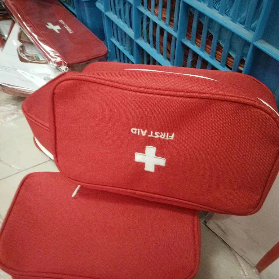 Large Capacity First Aid Kits. - BLAKESTORE-NG