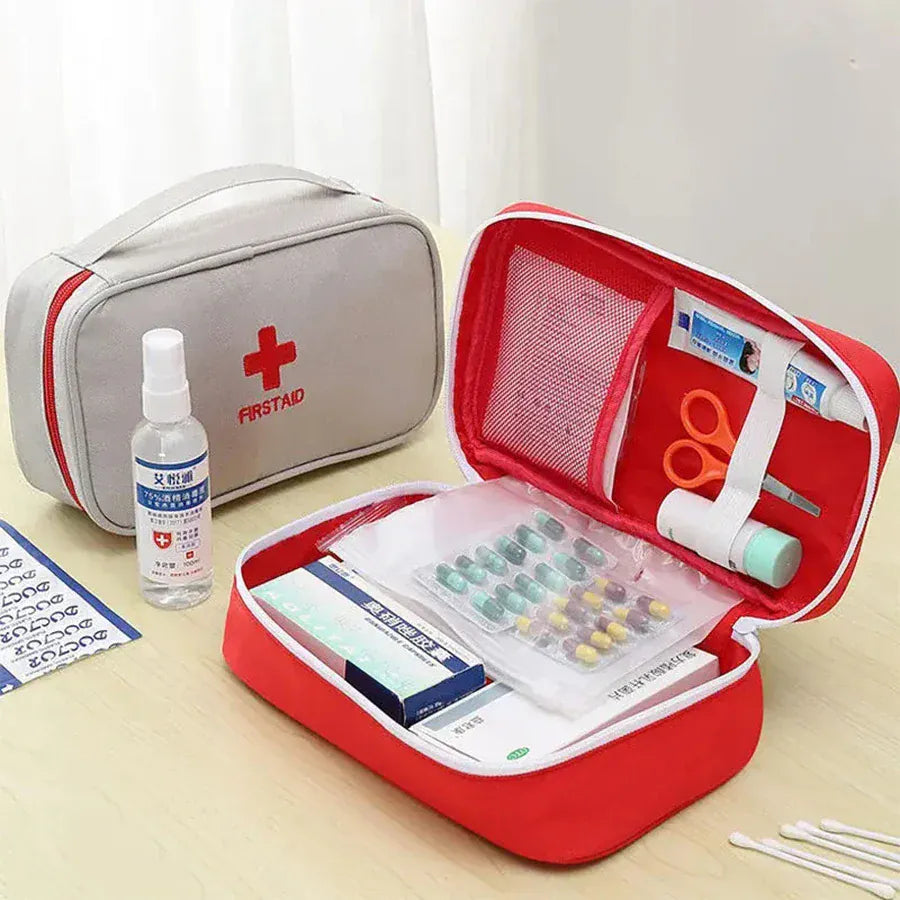 Large Capacity First Aid Kits. - BLAKESTORE-NG