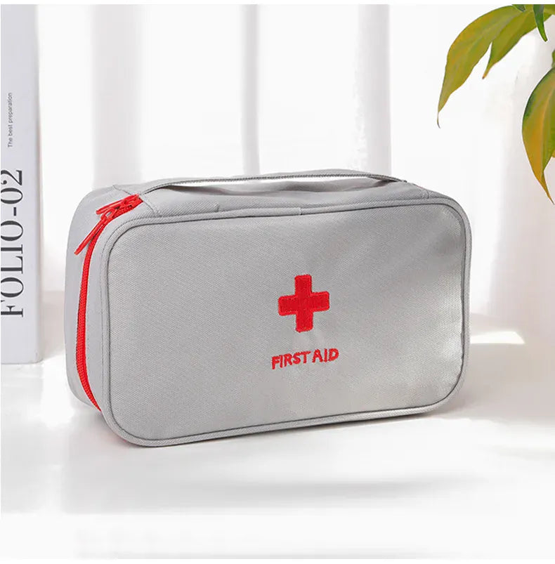 Large Capacity First Aid Kits. - BLAKESTORE-NG