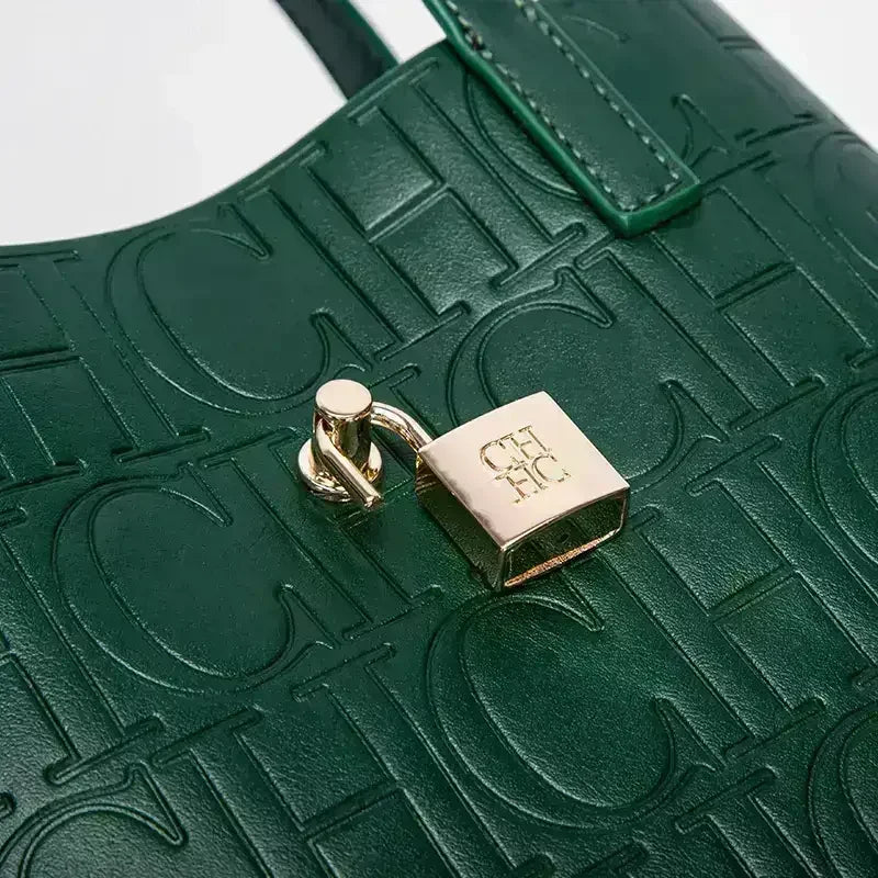 Large Capacity Women's Shoulder Bag - BLAKESTORE-NG