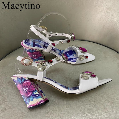 Luxury Diamond Crystal Decor Modern Sandals for Women. - Maison Novaire