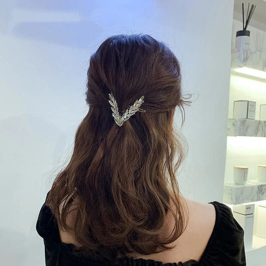 Luxury Shining V Shape Buckle Hairpins. - Maison Novaire