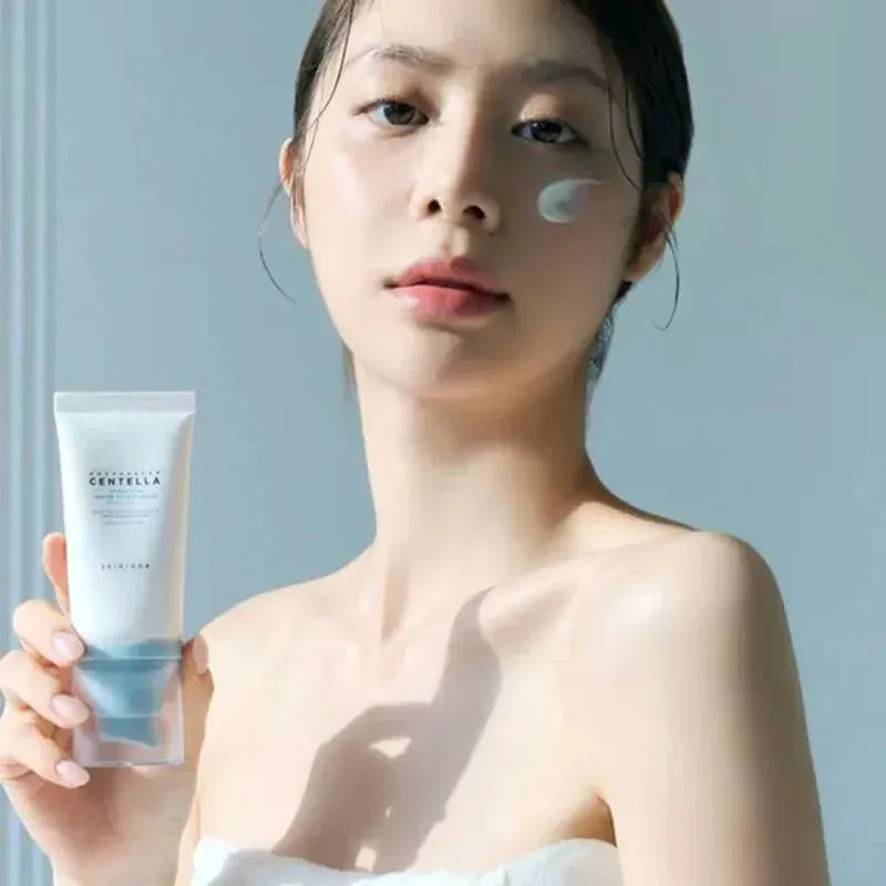 Madagascar Centella Sunscreen SPF50+ PA++++ Hydrating - Maison Novaire