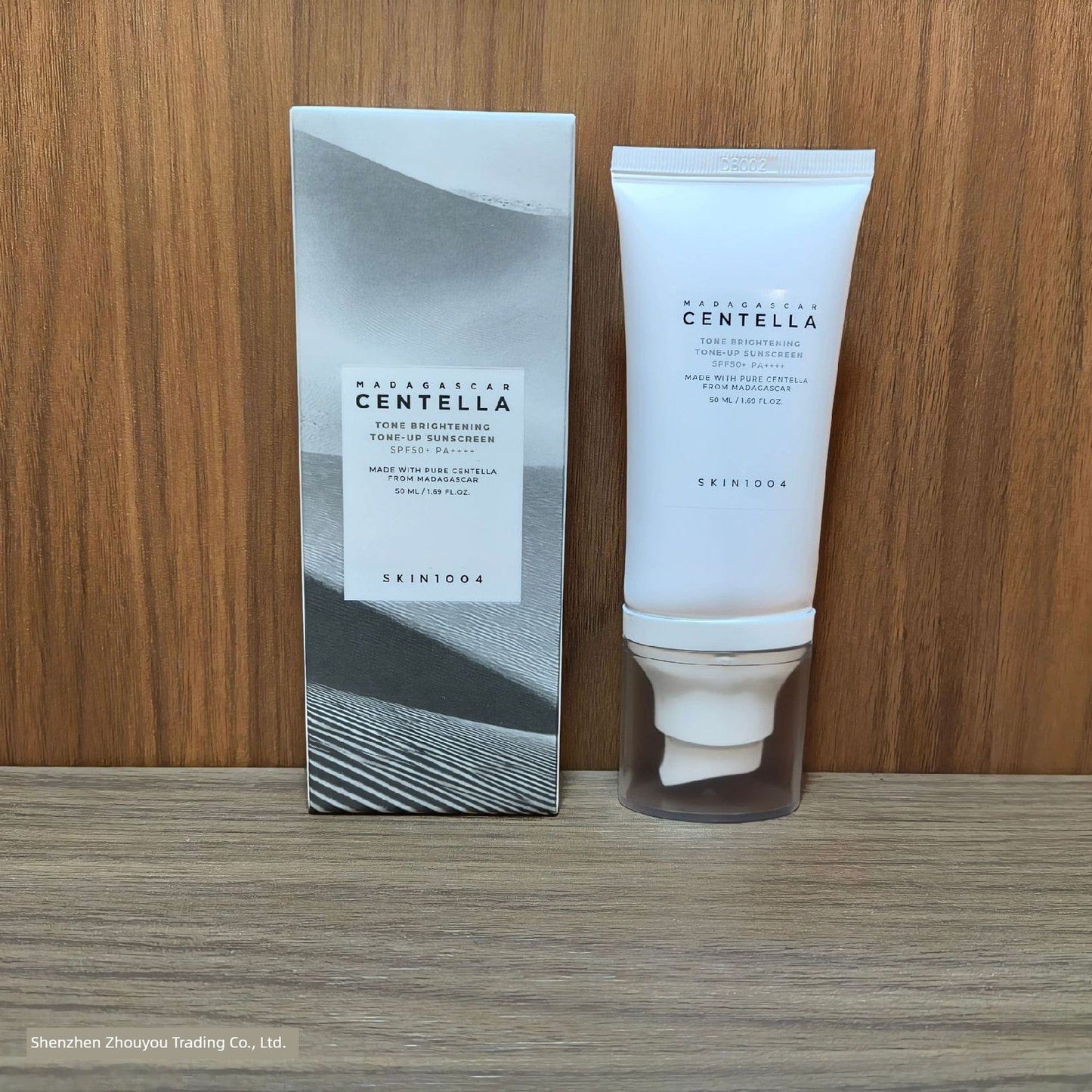 Madagascar Centella Sunscreen SPF50+ PA++++ Hydrating - Maison Novaire