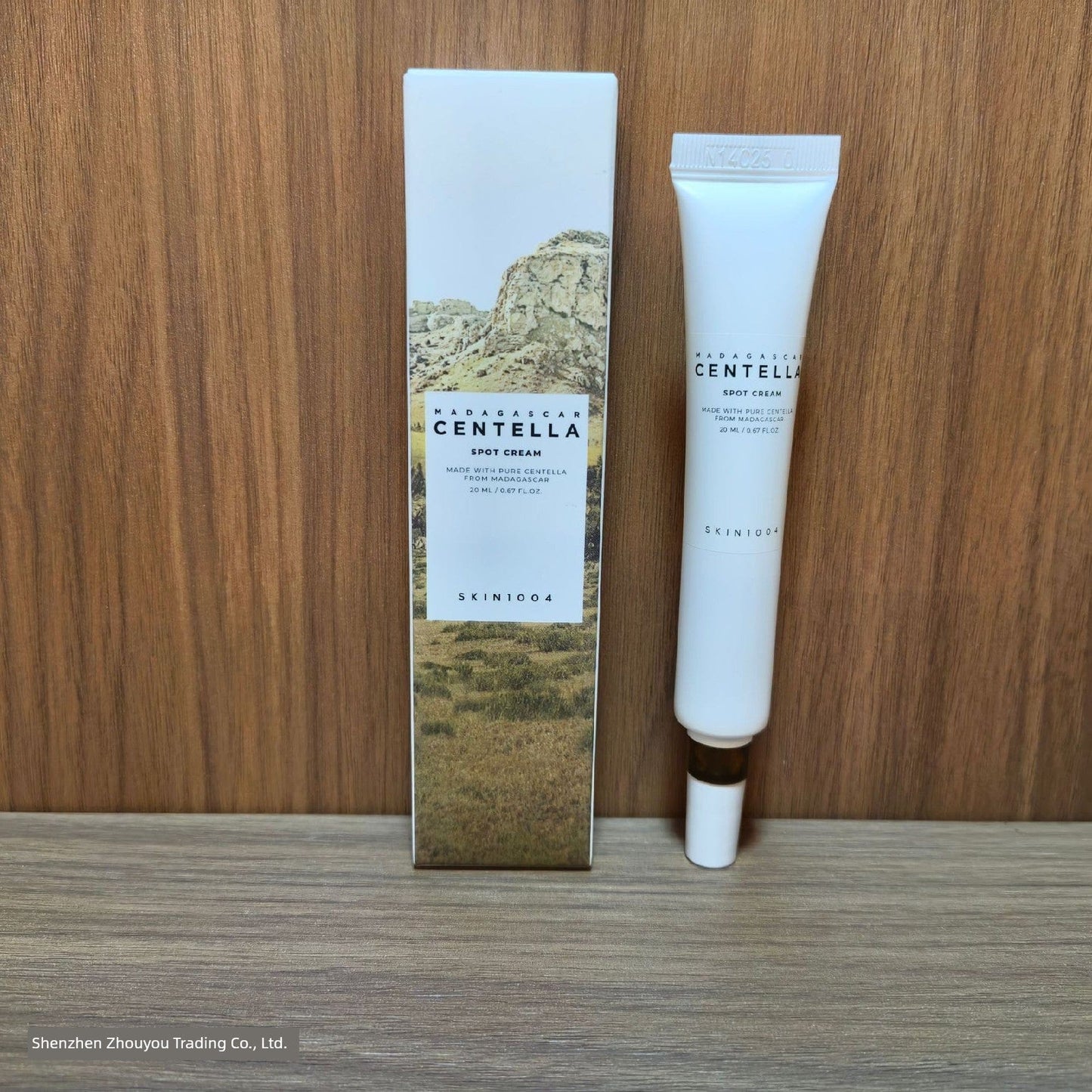 Madagascar Centella Sunscreen SPF50+ PA++++ Hydrating - Maison Novaire