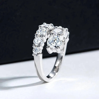 Maison Novaire Twist Moissanite Band - Maison Novaire
