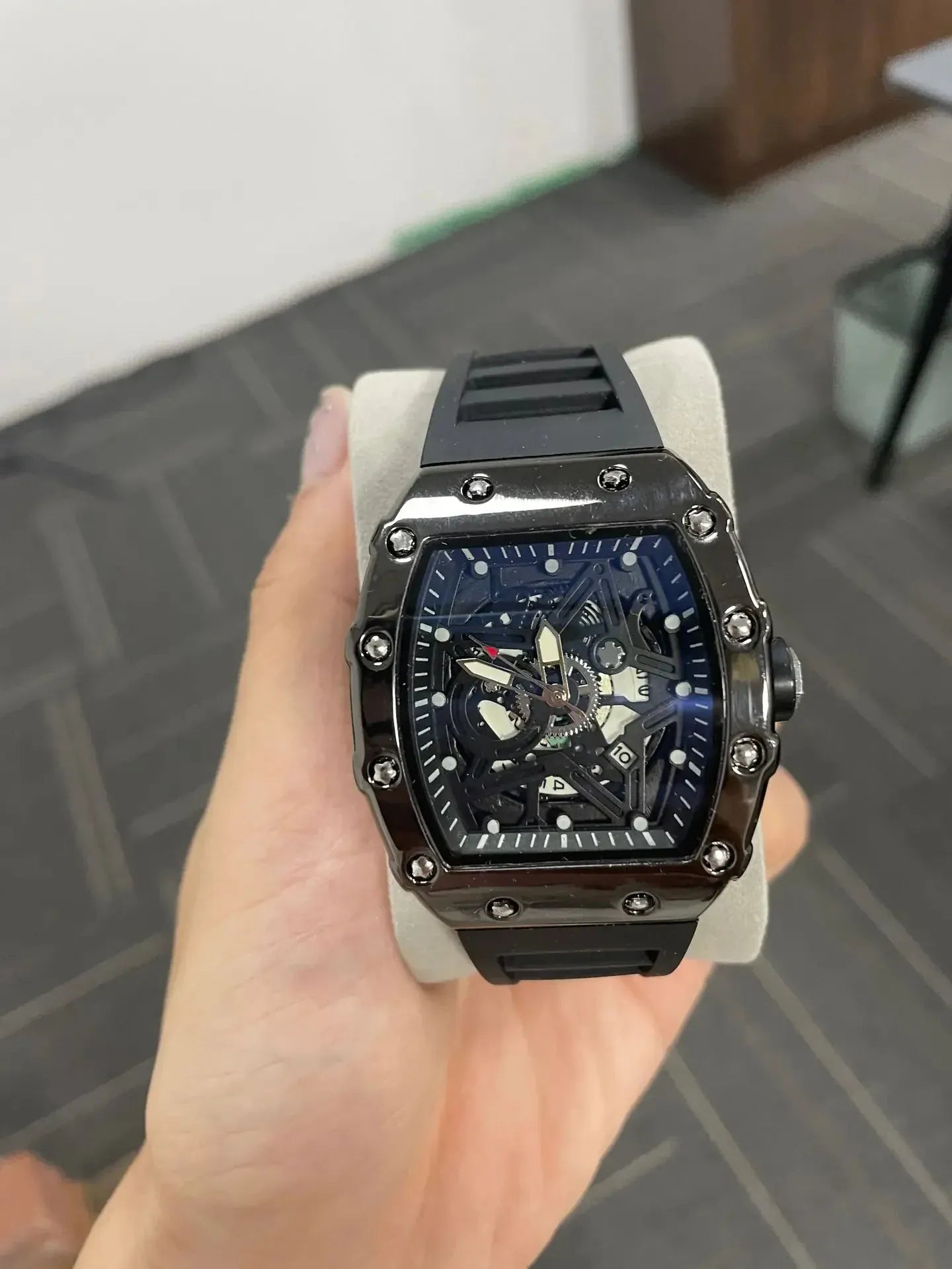 Men’s Pentagram Luminous Watch | Light Luxury Barrel Quartz Timepiece - Maison Novaire
