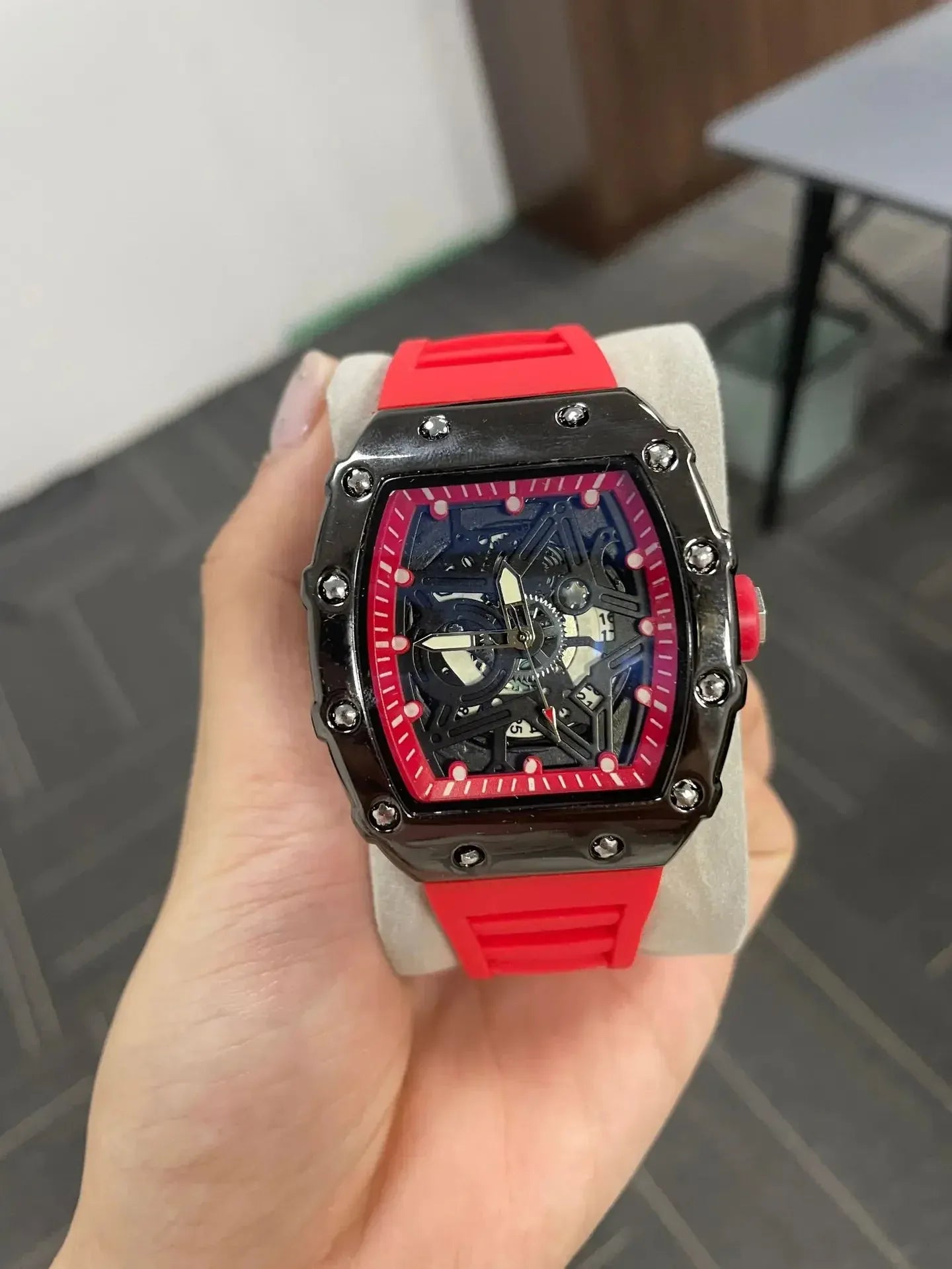Men’s Pentagram Luminous Watch | Light Luxury Barrel Quartz Timepiece - Maison Novaire