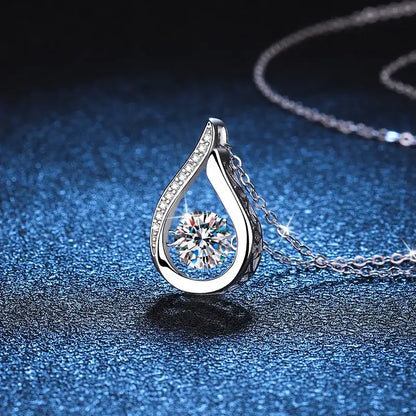 Moissanite Necklace - Maison Novaire #