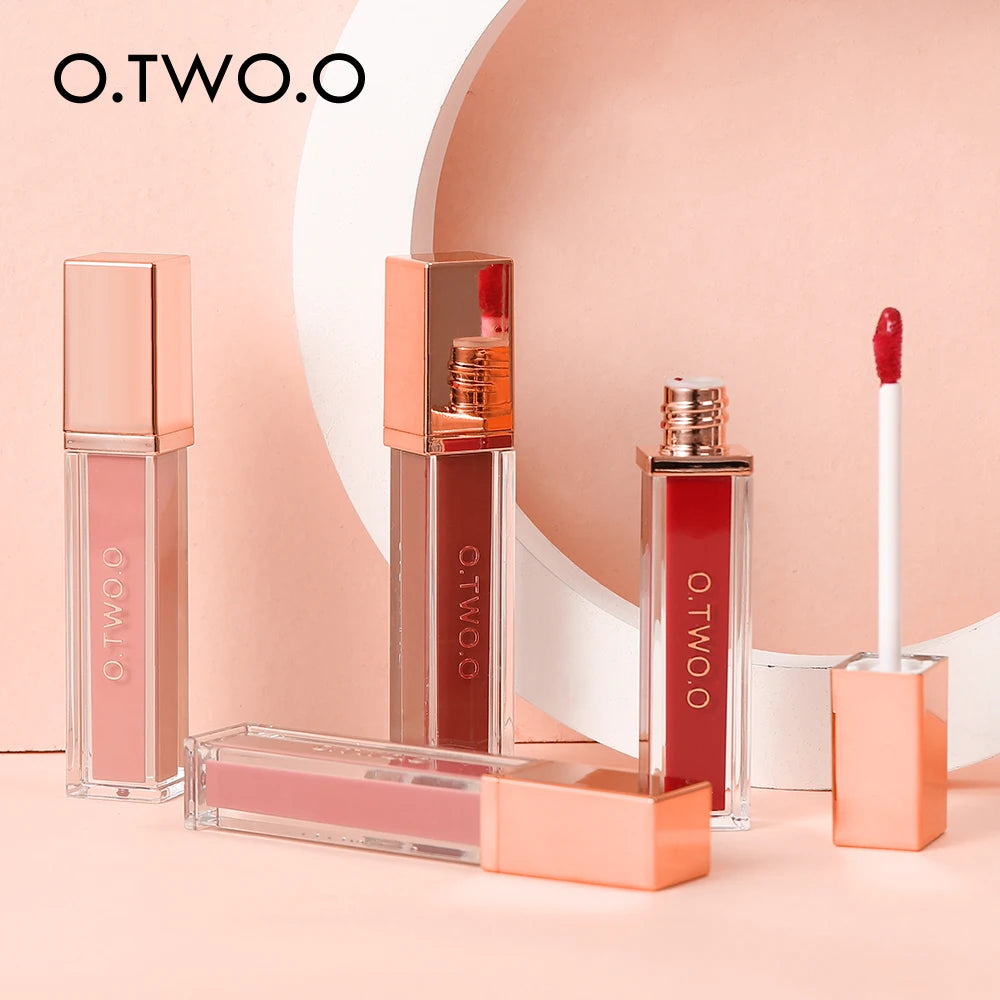 O.TWO.O Matte Lipstick - Maison Novaire