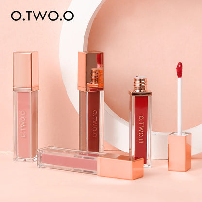 O.TWO.O Matte Lipstick - Maison Novaire