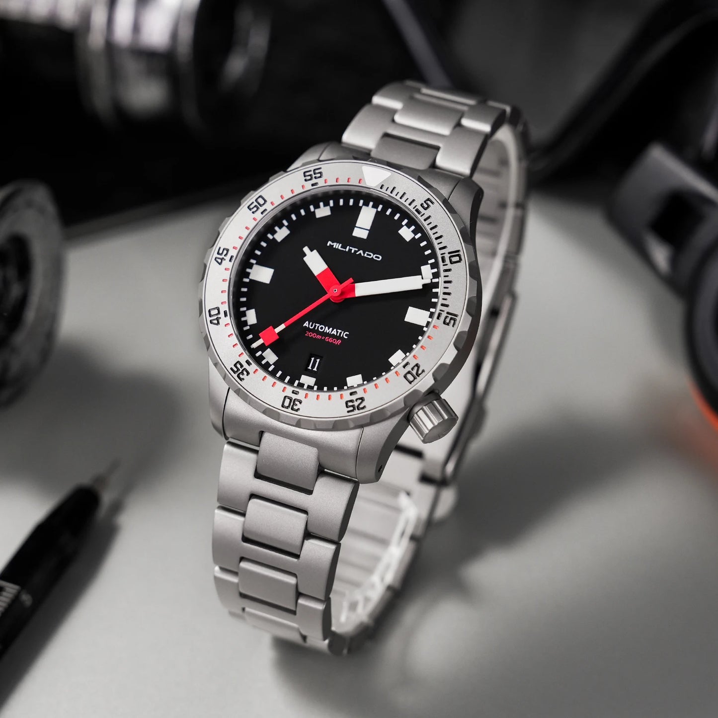 Militado ML20 Automatic Mechanical Watch | 39mm Luxury 200M Dive Watch