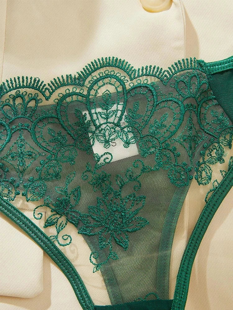 Sexy Lace Push-Up Bra Set - Maison Novaire #