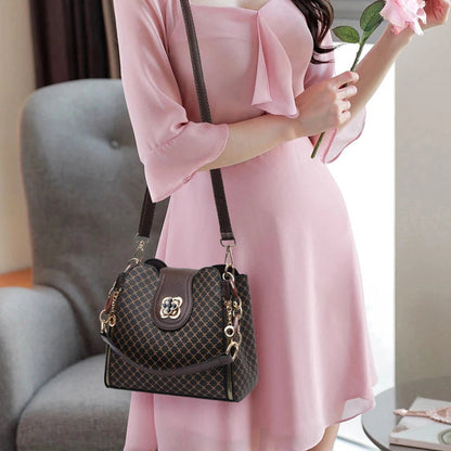Single Shoulder Straddle Purse. - Maison Novaire #