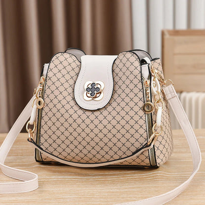 Single Shoulder Straddle Purse. - Maison Novaire #