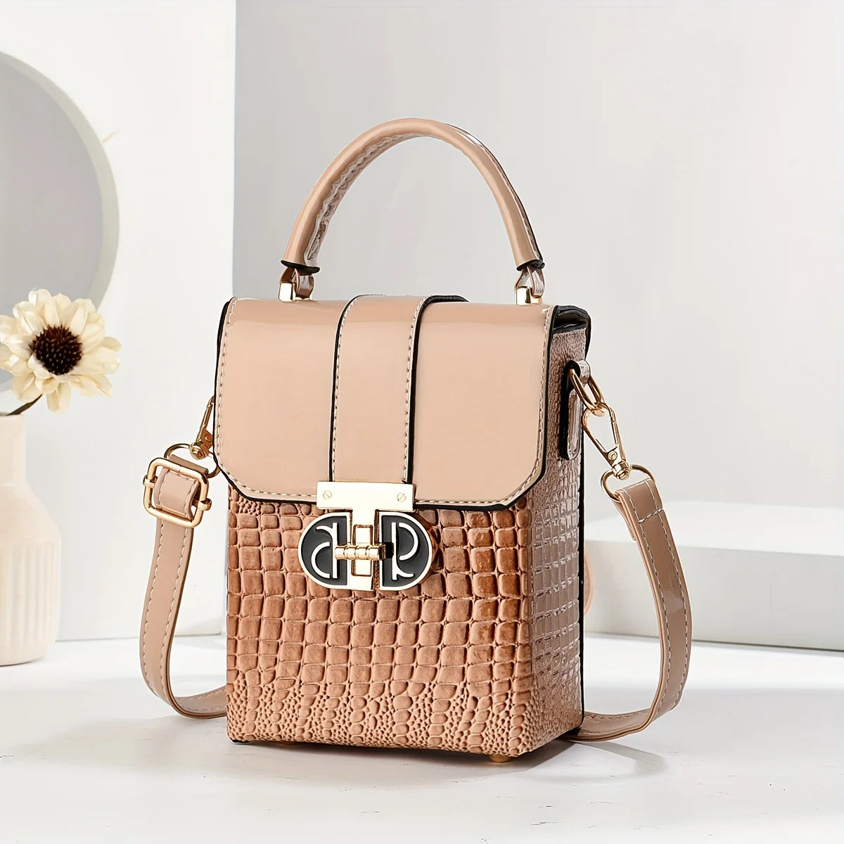 Women's Crossbody Bag. - Maison Novaire #