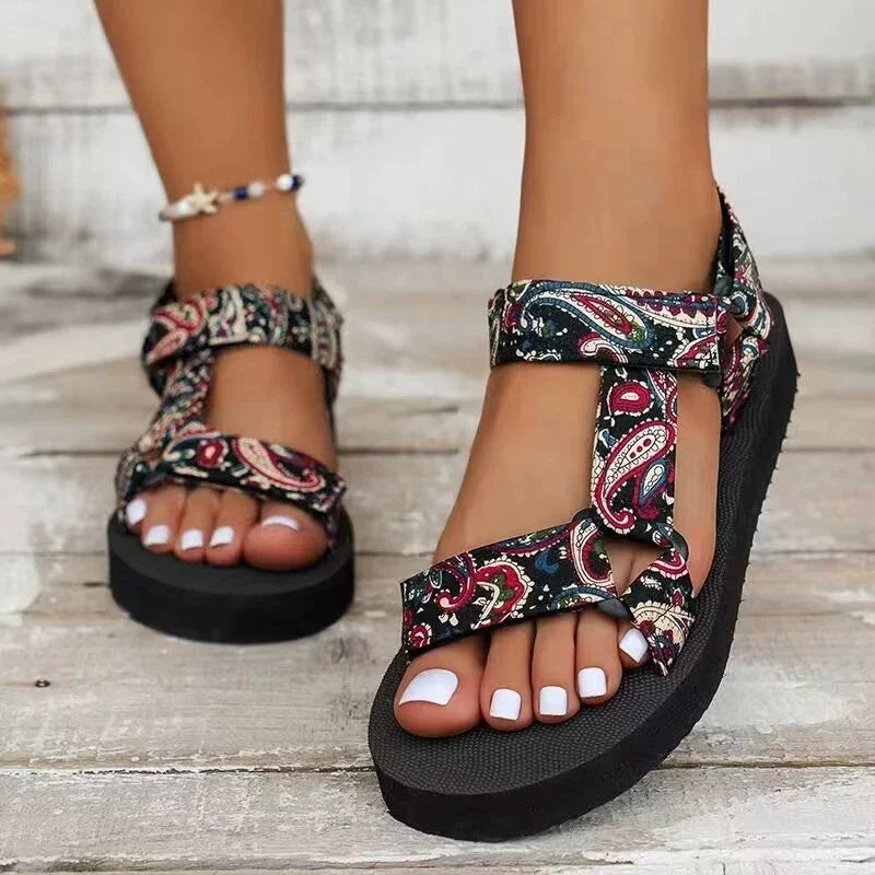 Women's Flat Shoes Outdoor Sandals. - Maison Novaire
