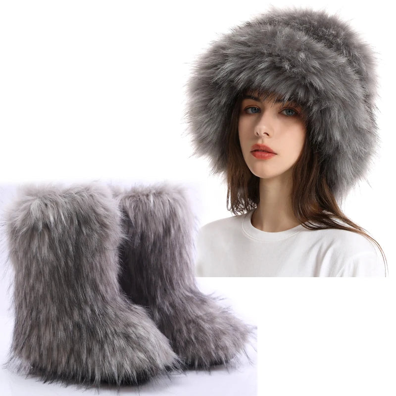 Women's Fur Snow Boots with Hat. - Maison Novaire #