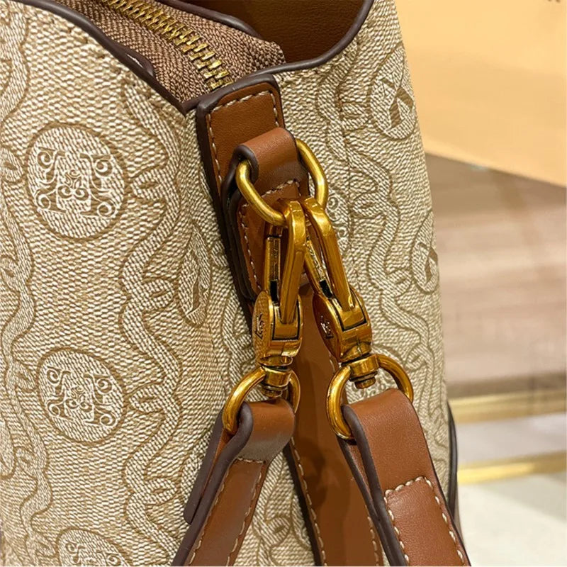 Women's handbag. Genuine leather bucket bag. - BLAKESTORE-NG